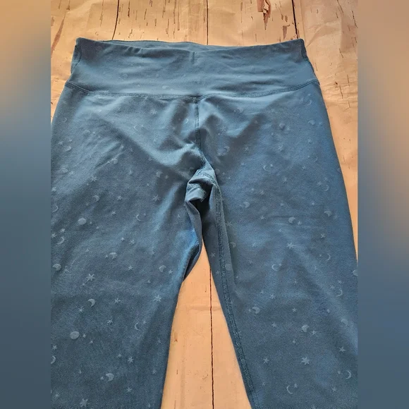 Old Navy Women's Activate Blue Star Moon Design Leggings Size XXL - Picture 5 of 6